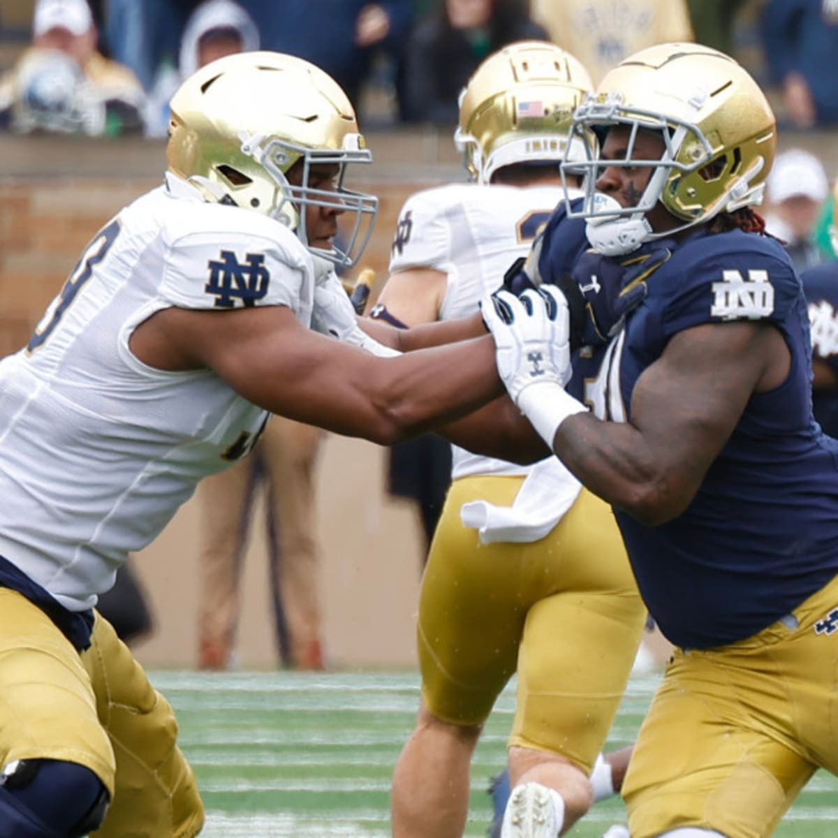 Notre Dame Lineman Aamil Wagner Continues To Work Toward Weight