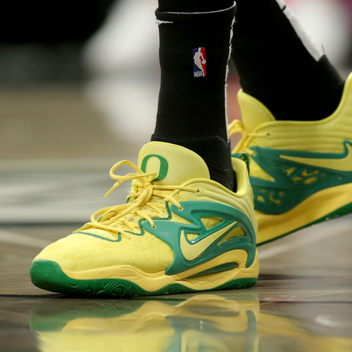 Oregon 2025 duck sneakers