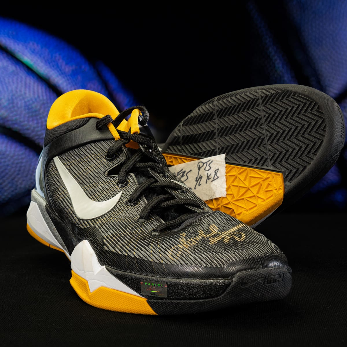 Nike sale kobe trainers