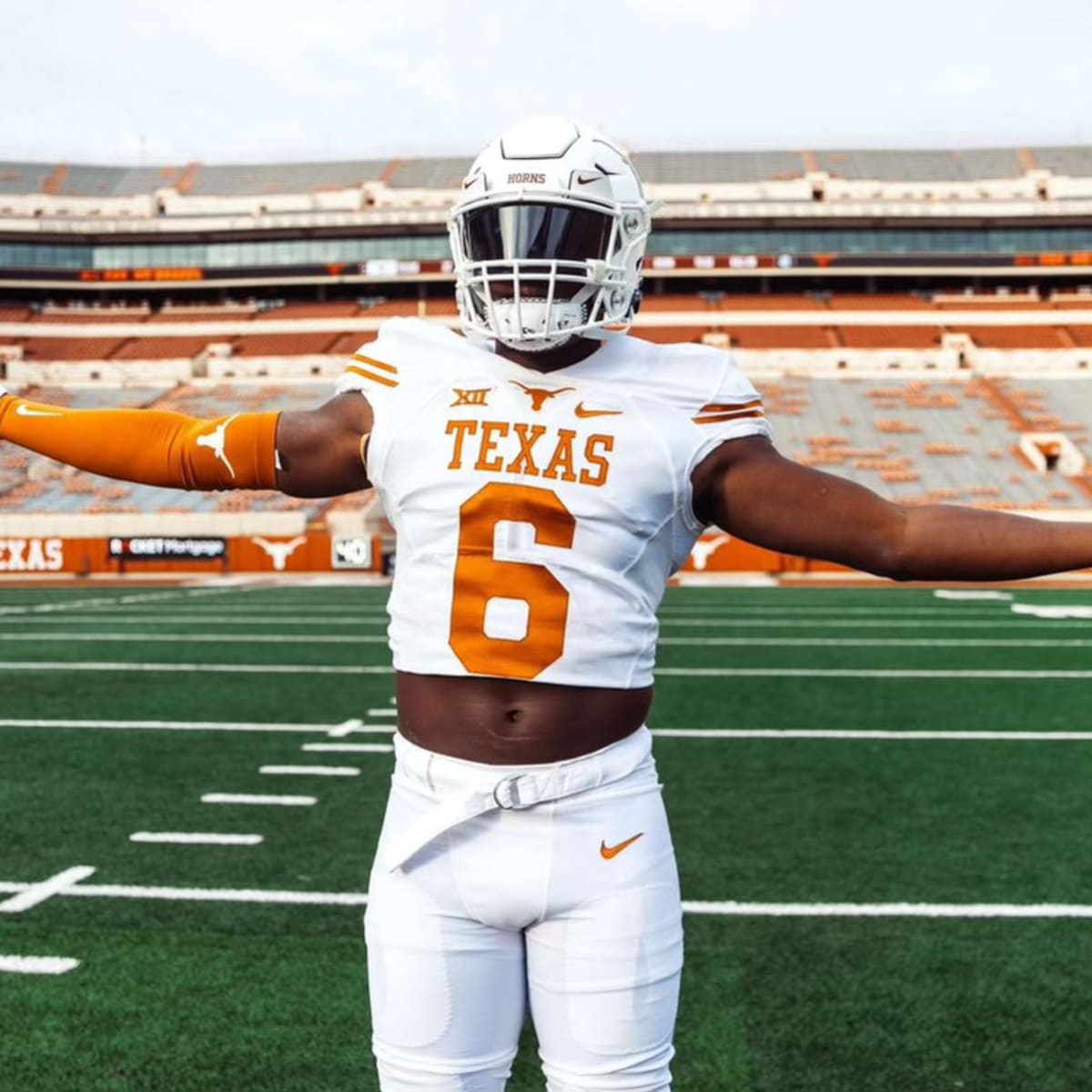 Longhorns football deals recruiting