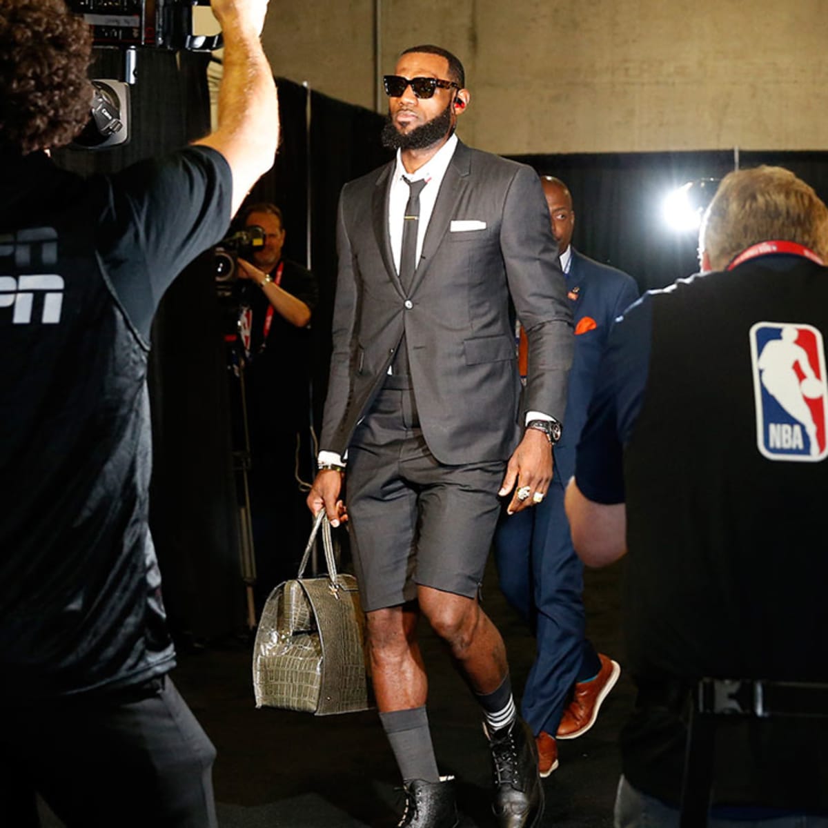 Lebron james suit cheap shorts price