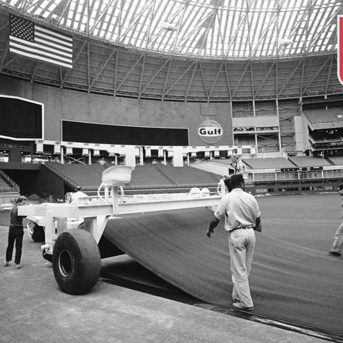 turf-astrodome-installation-960jpg.jpg