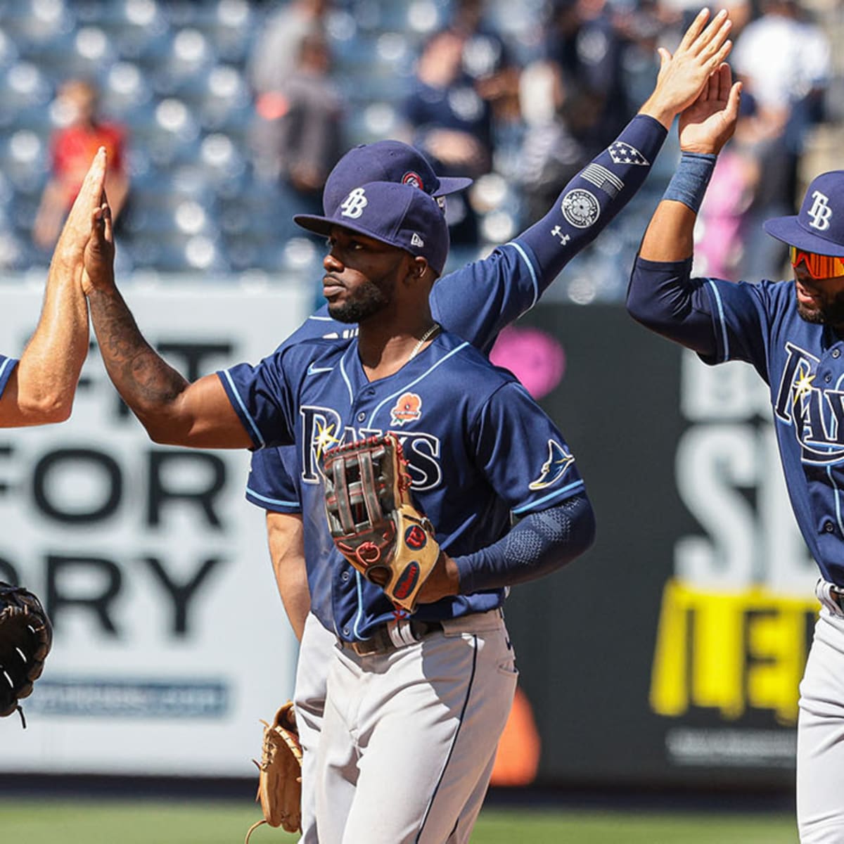 Rays use modern tactics, versatile bullpen for dream start to