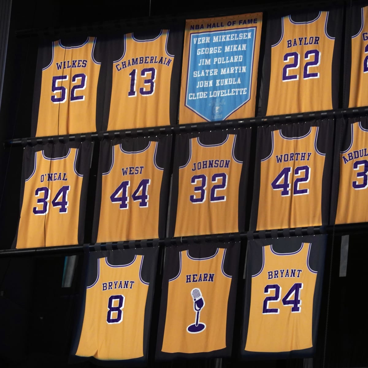 Retired lakers jerseys cheap staples center