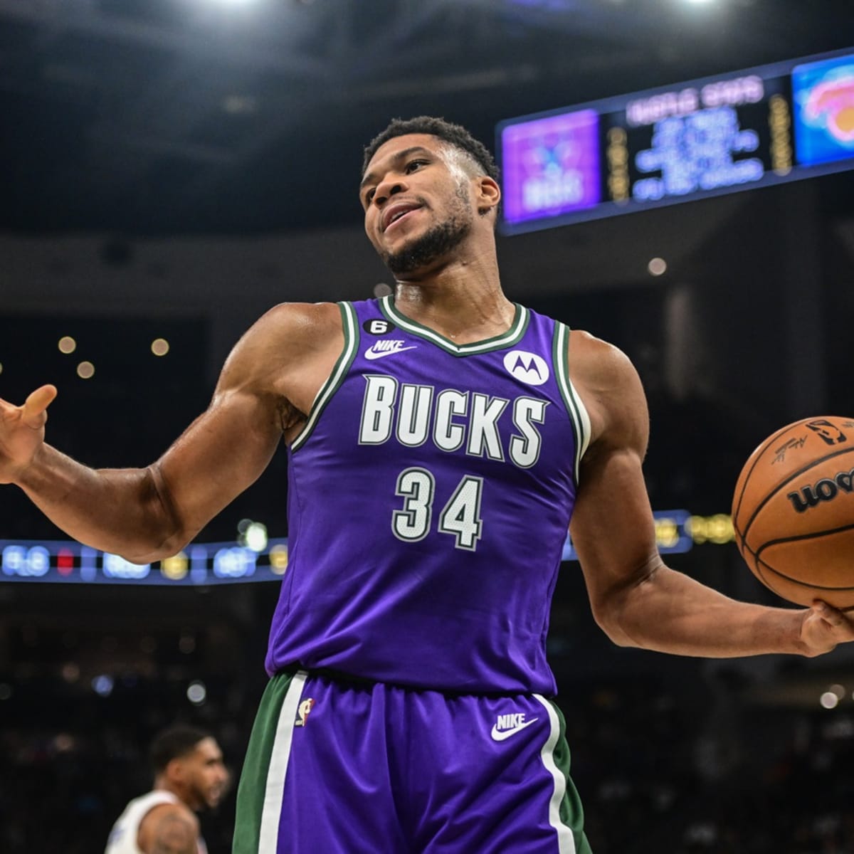 Giannis antetokounmpo sales purple jersey