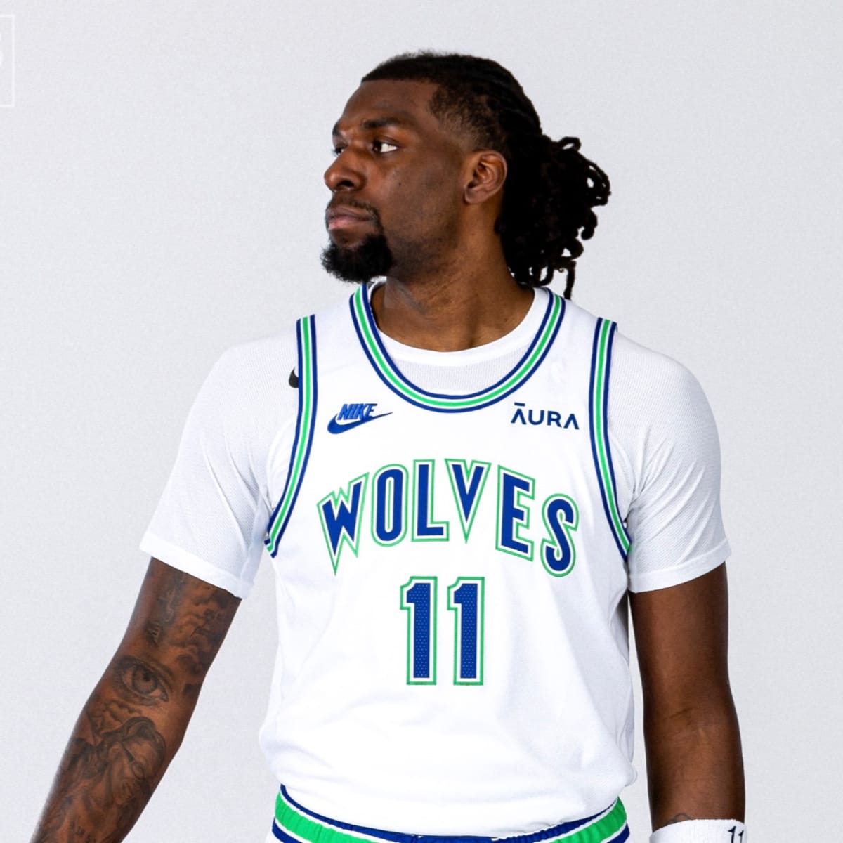 Timberwolves white hot sale jersey