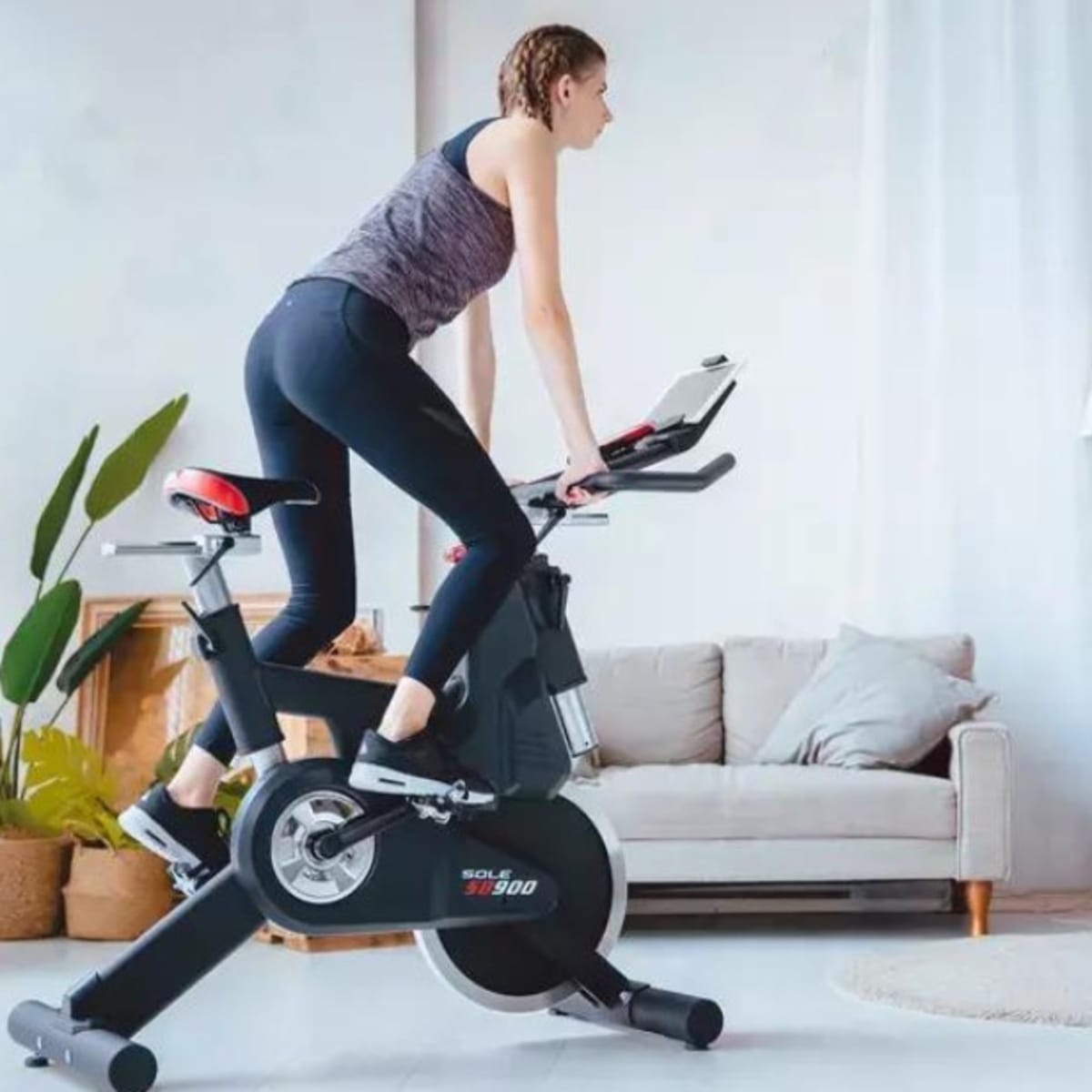 Sole 900 spin online bike