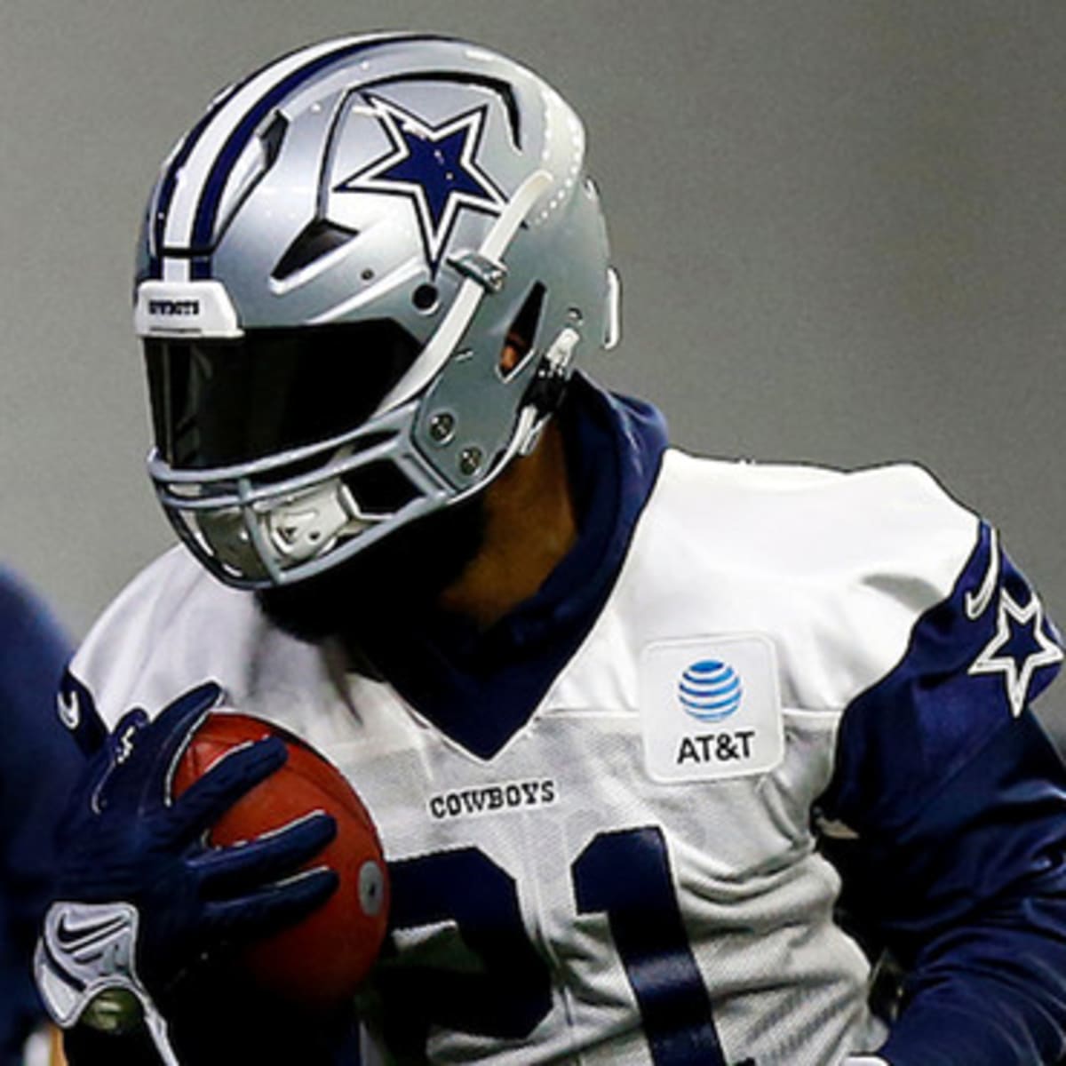 Ezekiel cheap elliott helmet