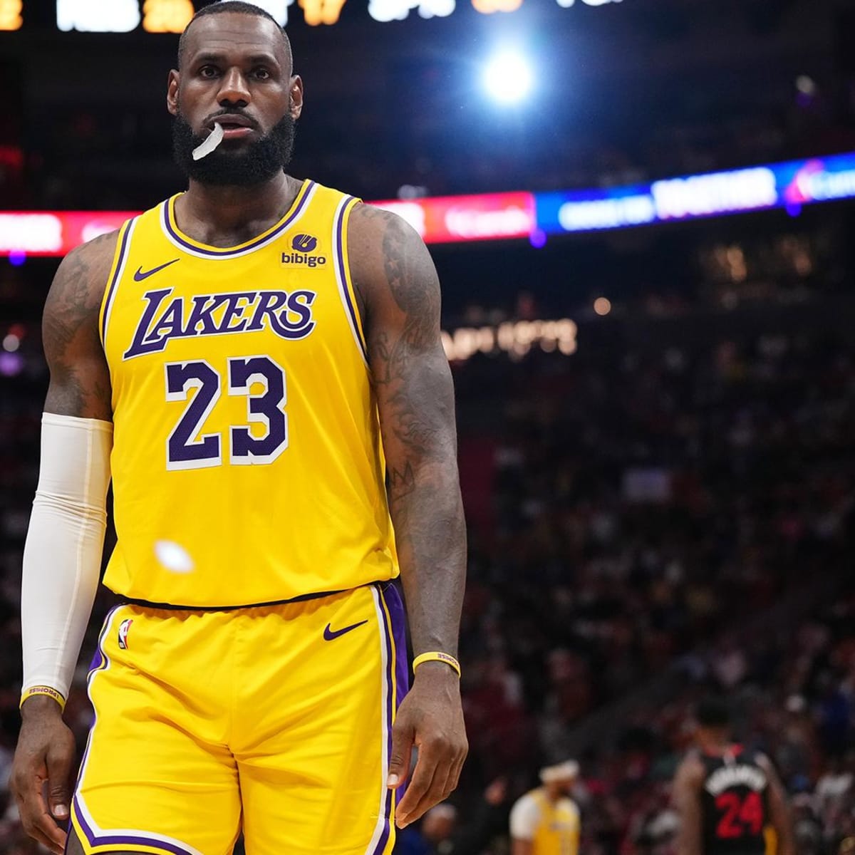 Lebron james store lakers images