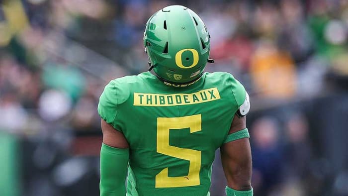   Scouting Report Blurb on 4-3 DE Kayvon Thibodeaux, Oregon