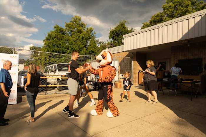 Sam Hubbard Backpack Drive 2022