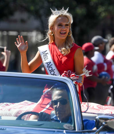 Miss Alabama Lindsay Fincher rides in the University of Alabama homecoming parade Saturday, Oct. 22, 2022. News University Of Alabama Homecoming Parade.