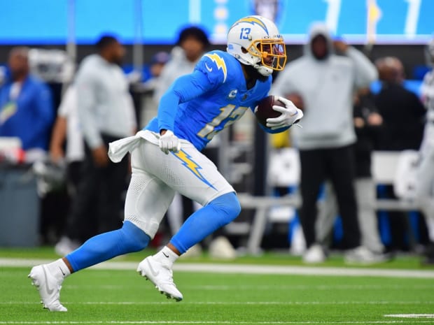 Chargers News: James' 1st INT of 2021 smothers any hope for late Raiders  comeback - Bolts From The Blue