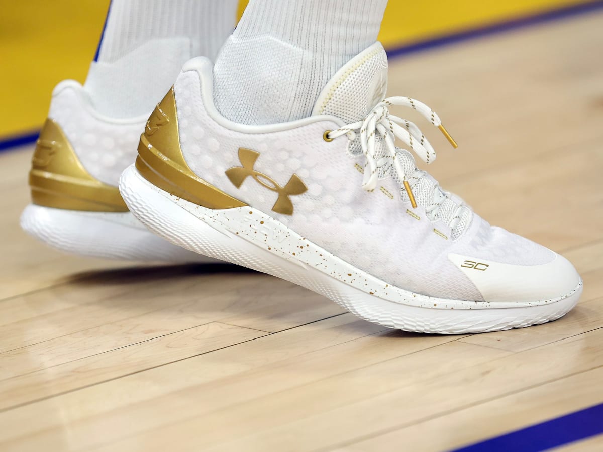 NBA kicks  What are the latest signature shoes: Lebron, Curry
