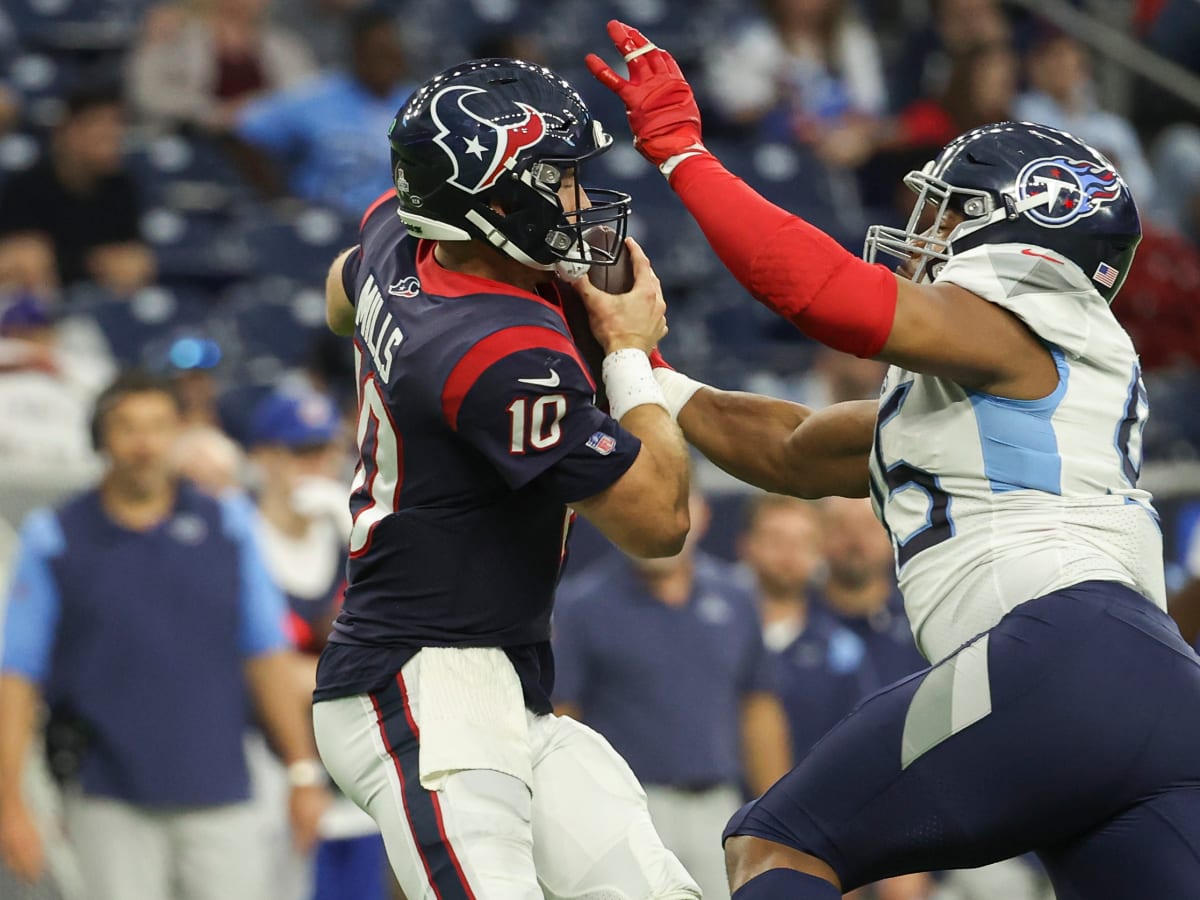 Titans Dominate Texans in 17-10 Win as RB Derrick Henry Goes Over the  200-Yard Mark Once Again