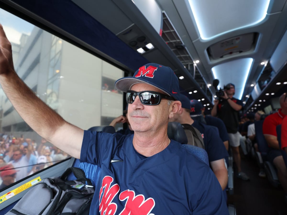 Ole Miss extends Mike Bianco in midst of LSU coaching search