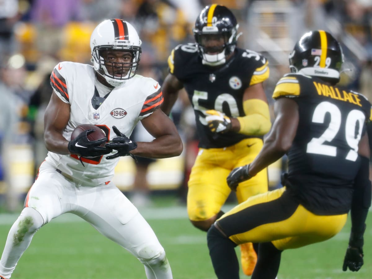 The @clevelandbrowns unveiled all-white throwback uniforms that will be  worn in Week 2, 6, and 17. 📸: @clevelandbrowns #nfl #nflnews…