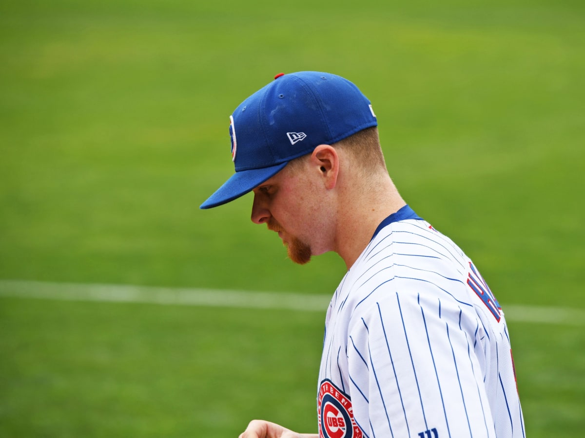 Cubs' top prospect whiffs in his debut