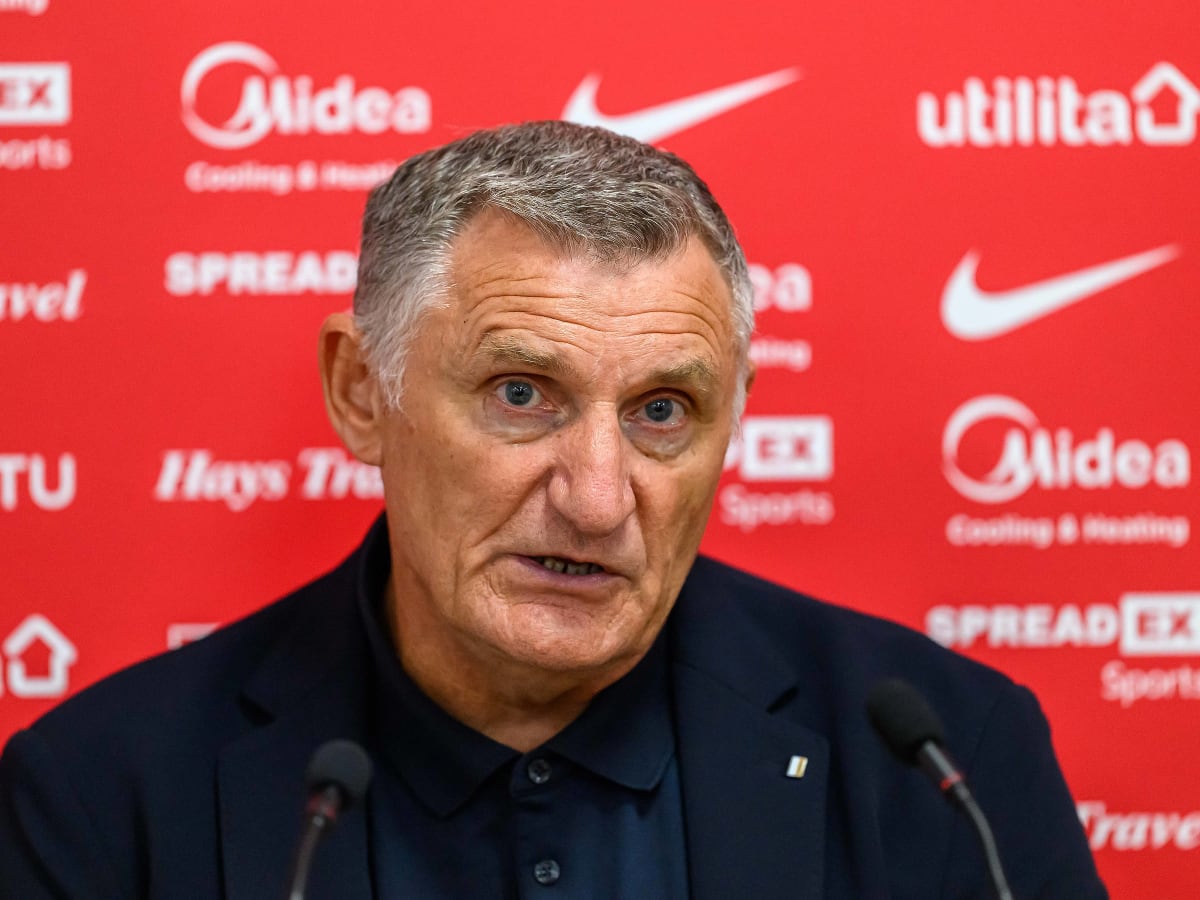 Tony Mowbray explains why Sunderland deal for 'tomorrow' striker didn't  happen - Sports Illustrated Sunderland Nation