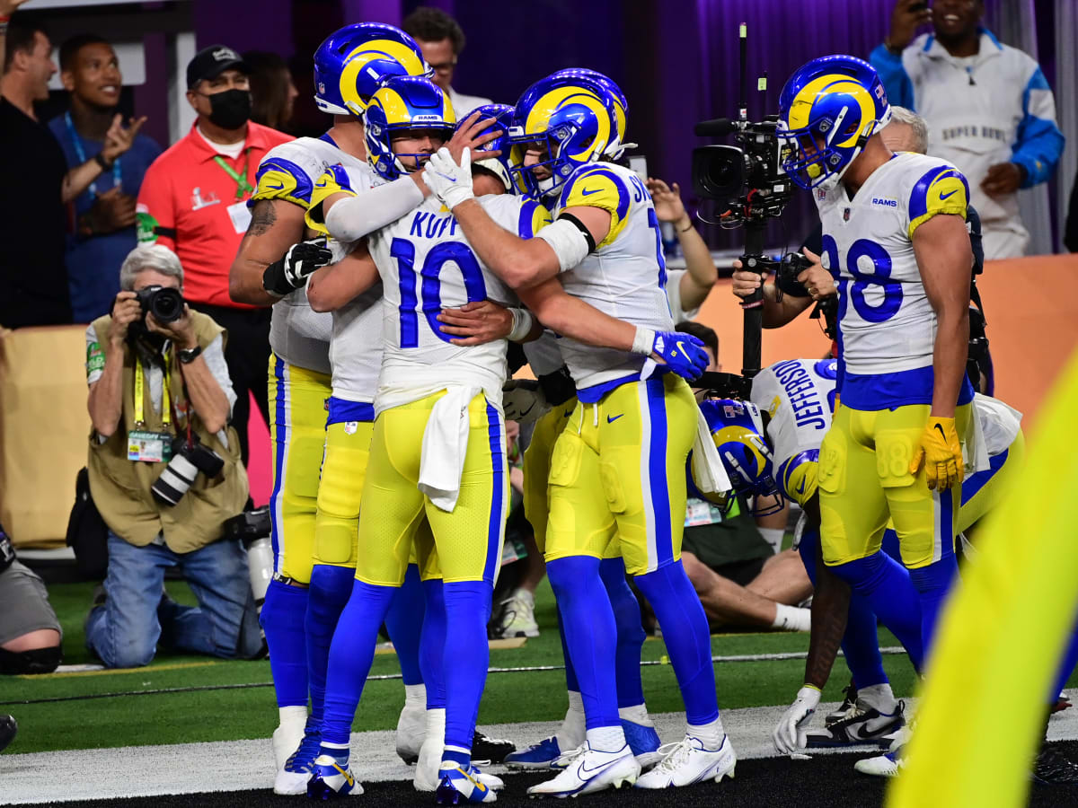 Last-place L.A. Rams suffer another crushing injury; Aaron Donald