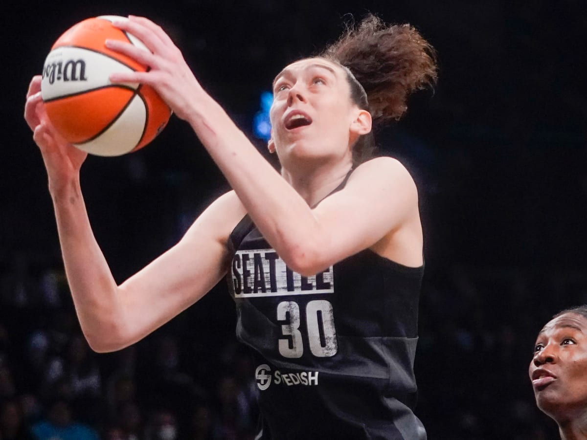 Breanna Stewart 2022 Prizm WNBA Color Blast ssp New York Liberty -  SportsCare Physical Therapy