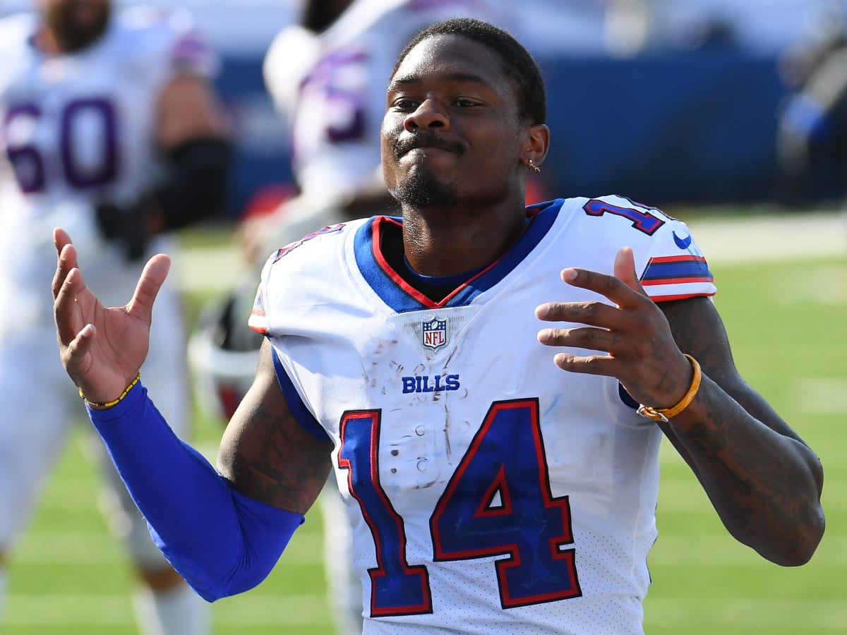 Stefon Diggs not at first day of Bills' mandatory minicamp