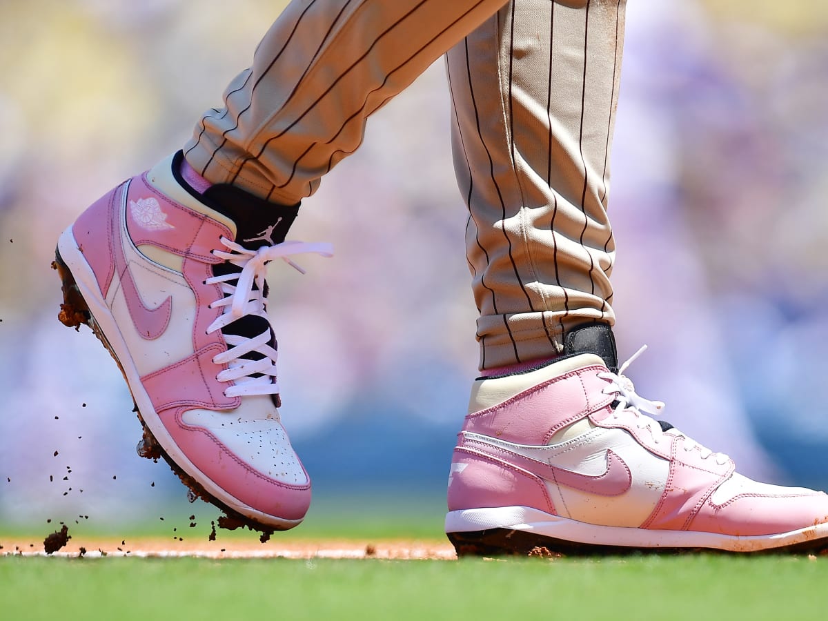 Mookie Betts Wears Air Jordan Shoes Designed by Travis Scott - Sports  Illustrated FanNation Kicks News, Analysis and More