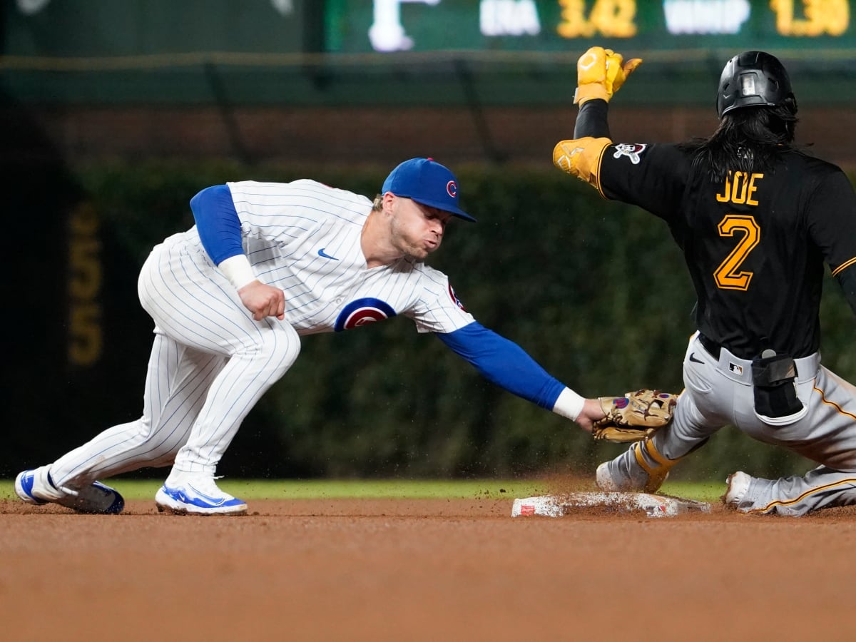 The @Cubs sweep the Rockies to keep a grip on the 3rd NL Wild Card.