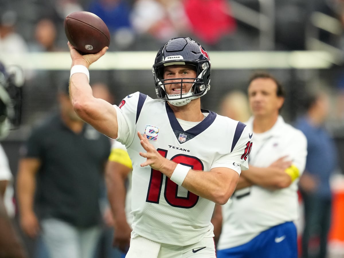 Josh Jacobs rushes for 3 TDs, Raiders beat Texans 38-20