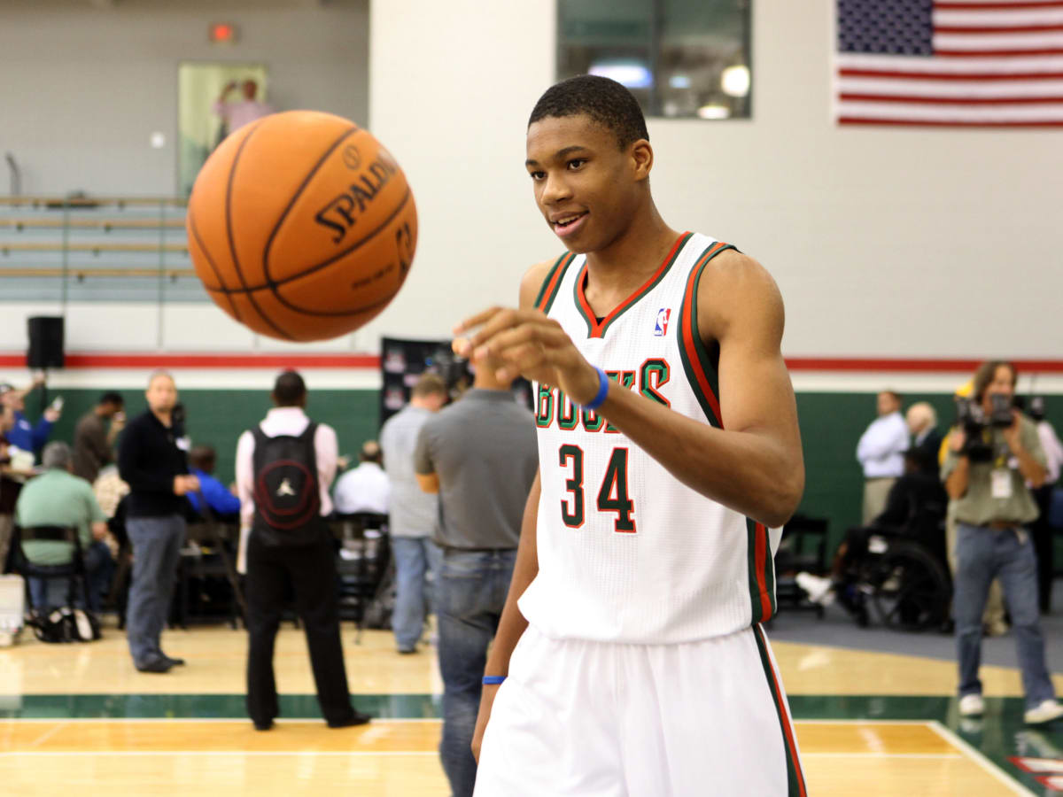 How Giannis Antetokounmpo Can Have Successful Rookie Season for