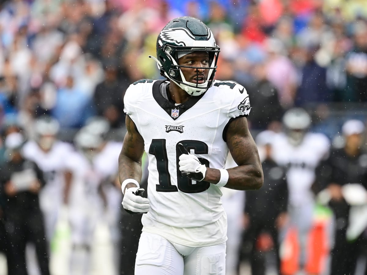 Philadelphia, Pennsylvania, USA. 3rd Oct, 2021. Philadelphia Eagles wide  receiver Quez Watkins (16) in action during the NFL game between the Kansas  City Chiefs and the Philadelphia Eagles at Lincoln Financial Field