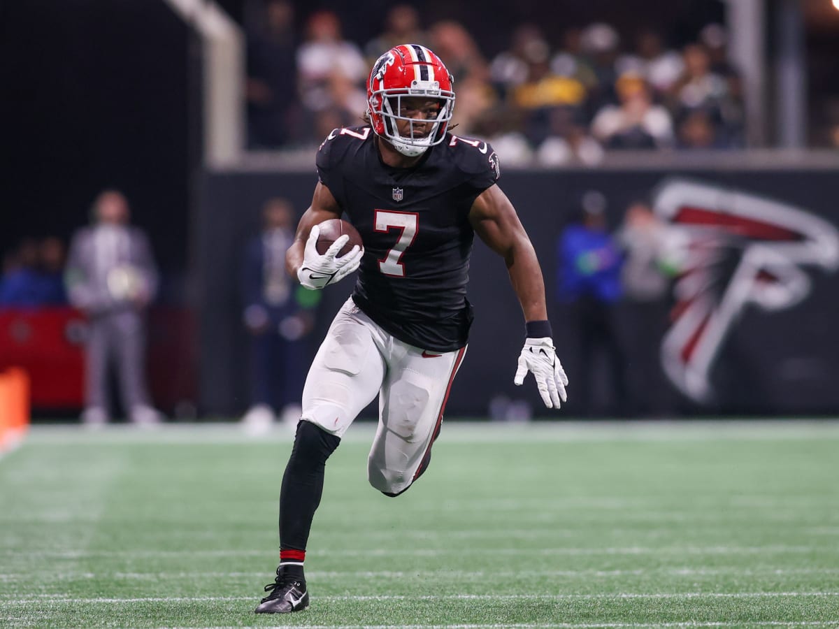 Bijan Robinson New Rookie Falcons Bobblehead Released by FOCO - Sports  Illustrated Atlanta Falcons News, Analysis and More