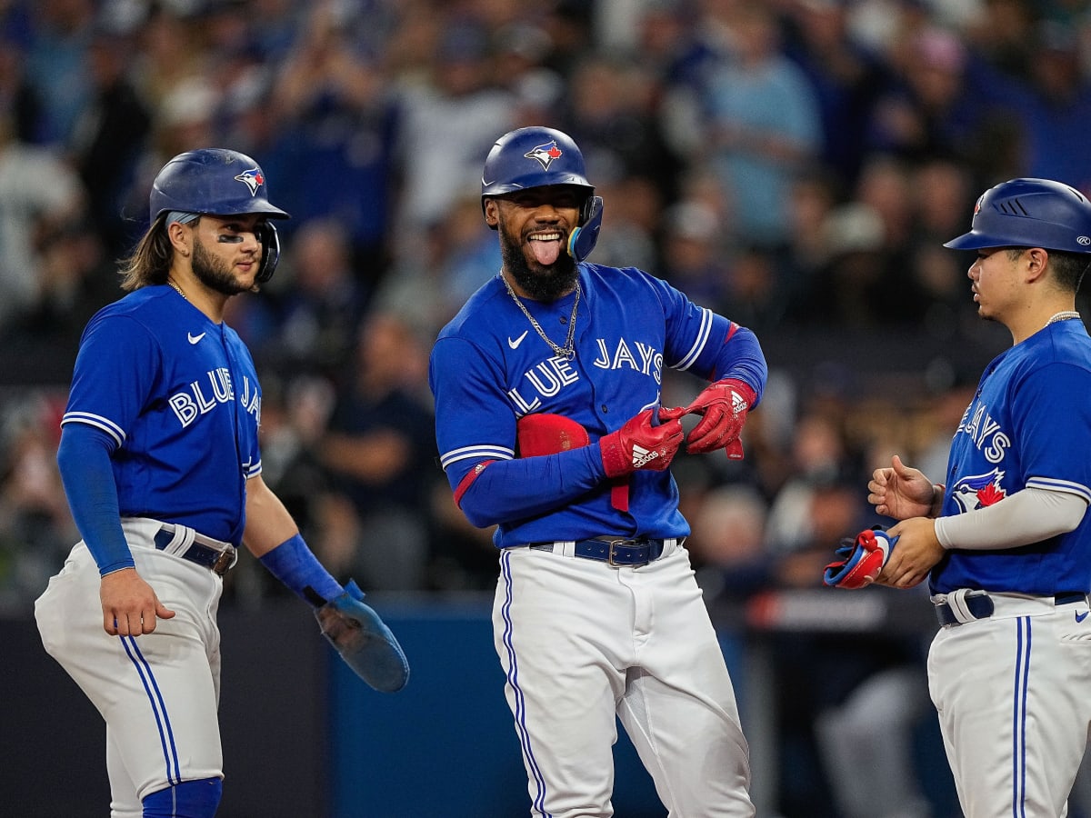 Teoscar Hernandez issues heartfelt message to Blue Jays after Mariners trade