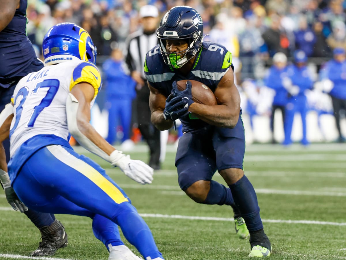 Seattle Seahawks running back Kenneth Walker III (9) warms up before an NFL  football game against the San Francisco 49ers, Sunday, Sept. 18, 2022 in  Santa Clara, Calif. (AP Photo/Lachlan Cunningham Stock