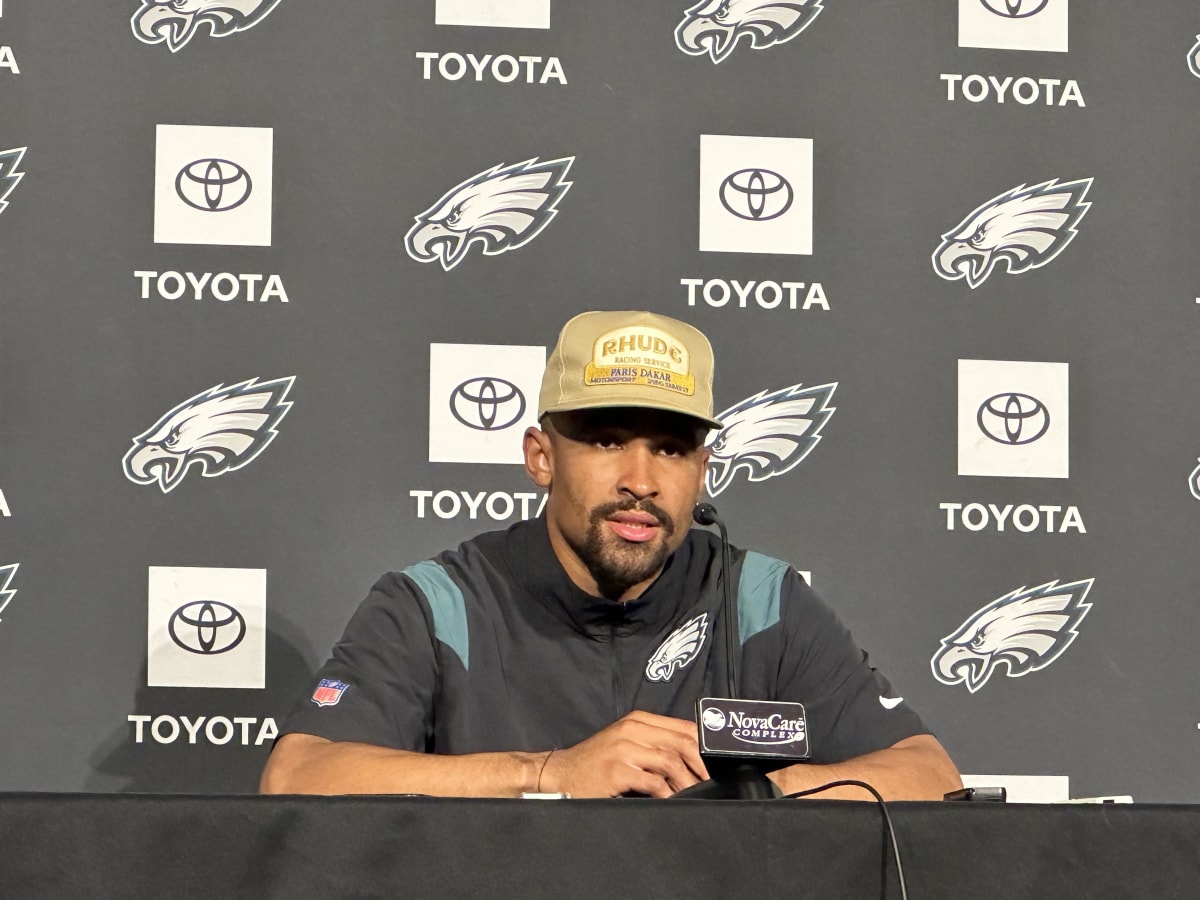 LOOK: Eagles coach sports Jalen Hurts t-shirt in Friday press conference