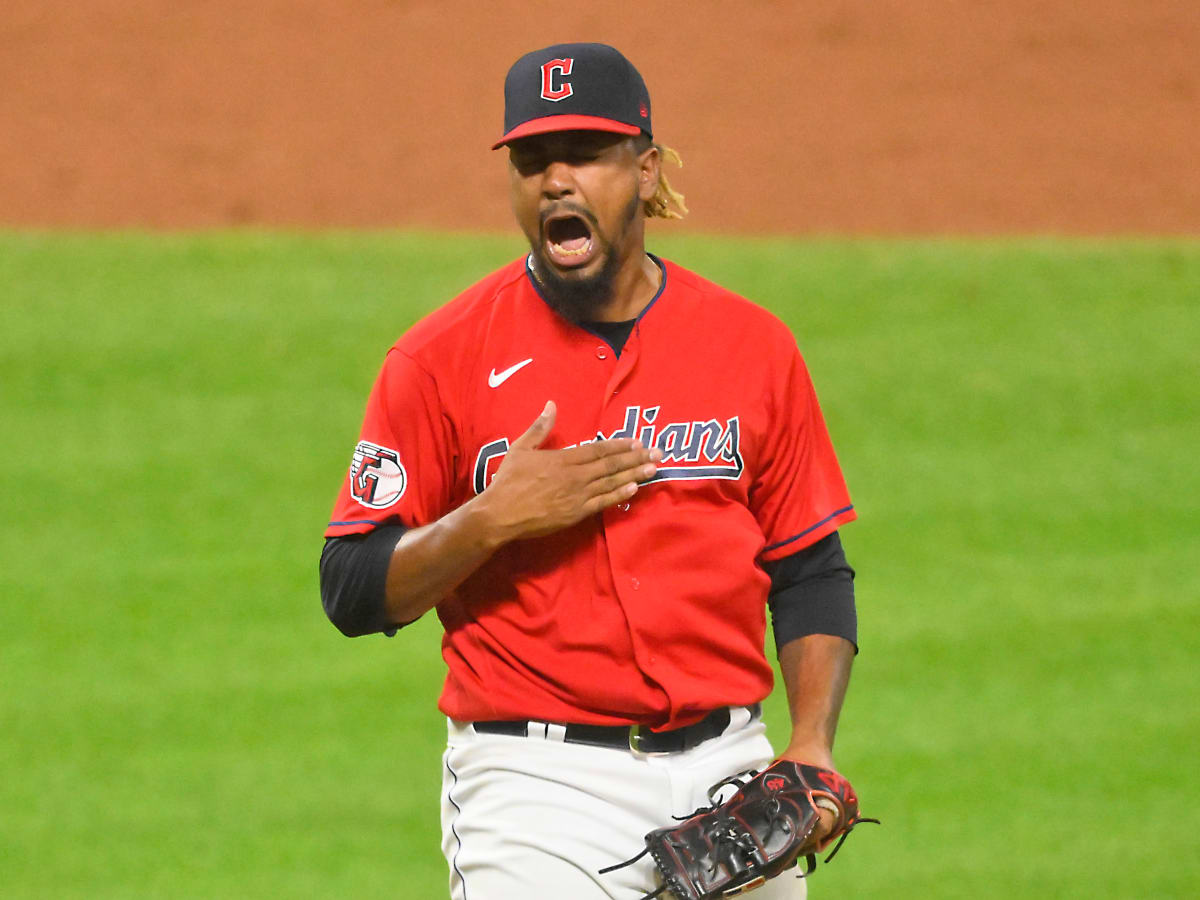 Edwin Díaz, Emmanuel Clase win 2022 Relievers of the Year Award