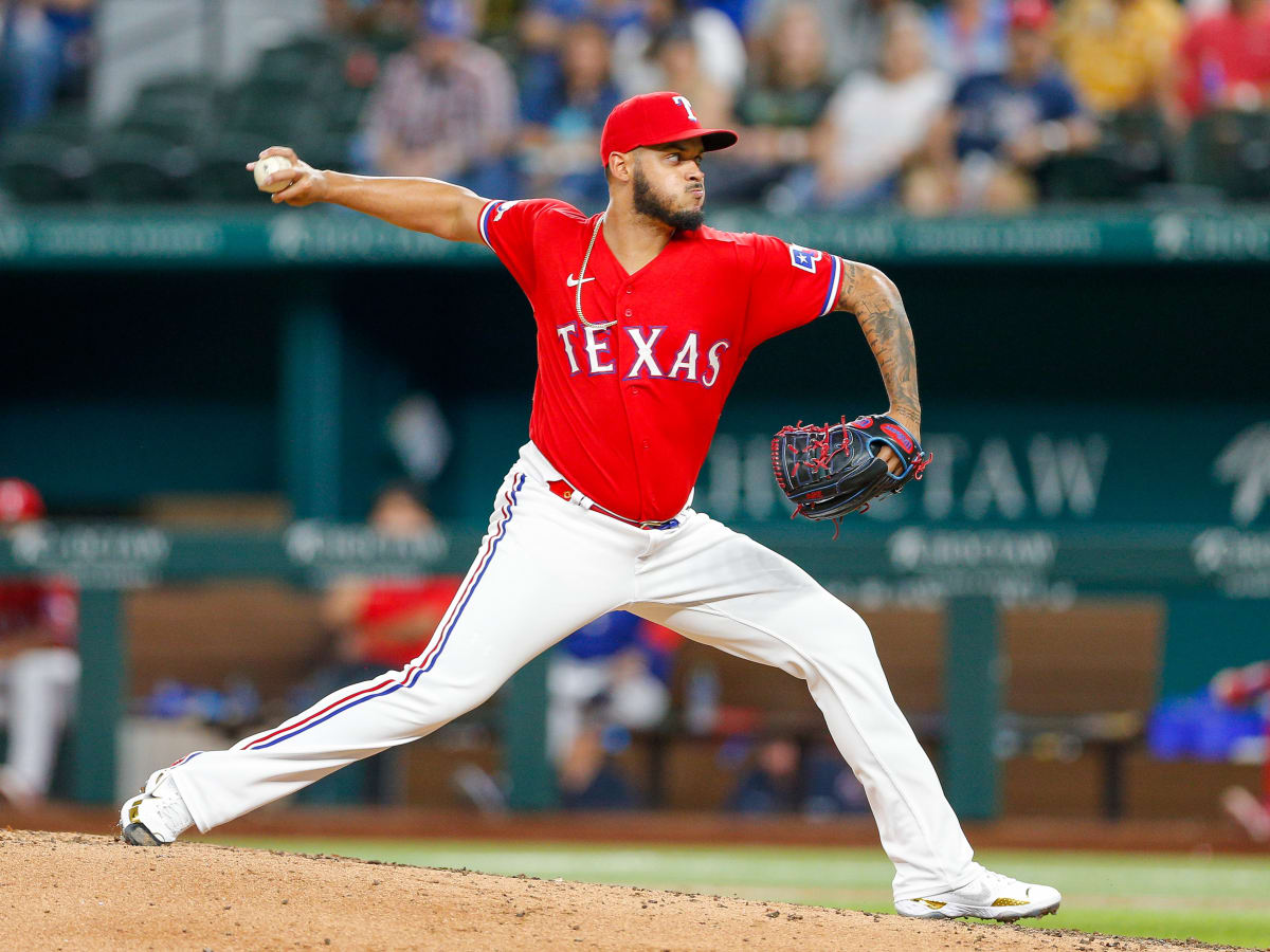 Texas Rangers: Will Jonathan Hernandez be in the majors to start 2020?