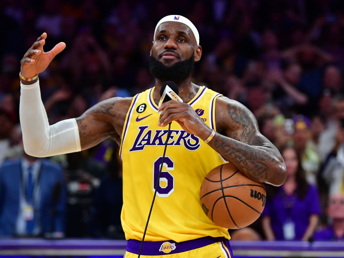 Nike Disappoints Sneakerheads on LeBron James' Big Night - Sports