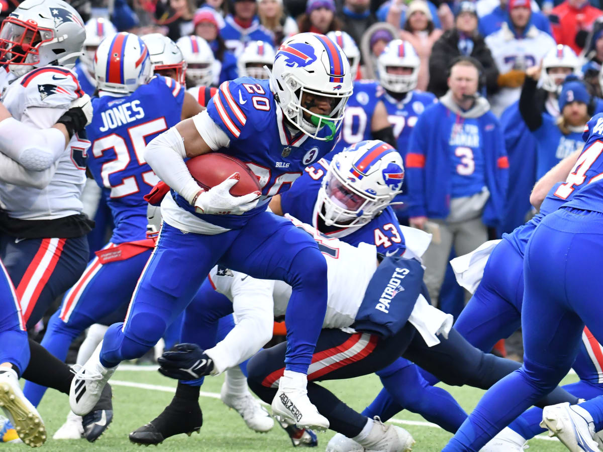 Smoke' catches this long pass for a TD against the Patriots at Highmark -  2022 Buffalo Bills - Bills Fans