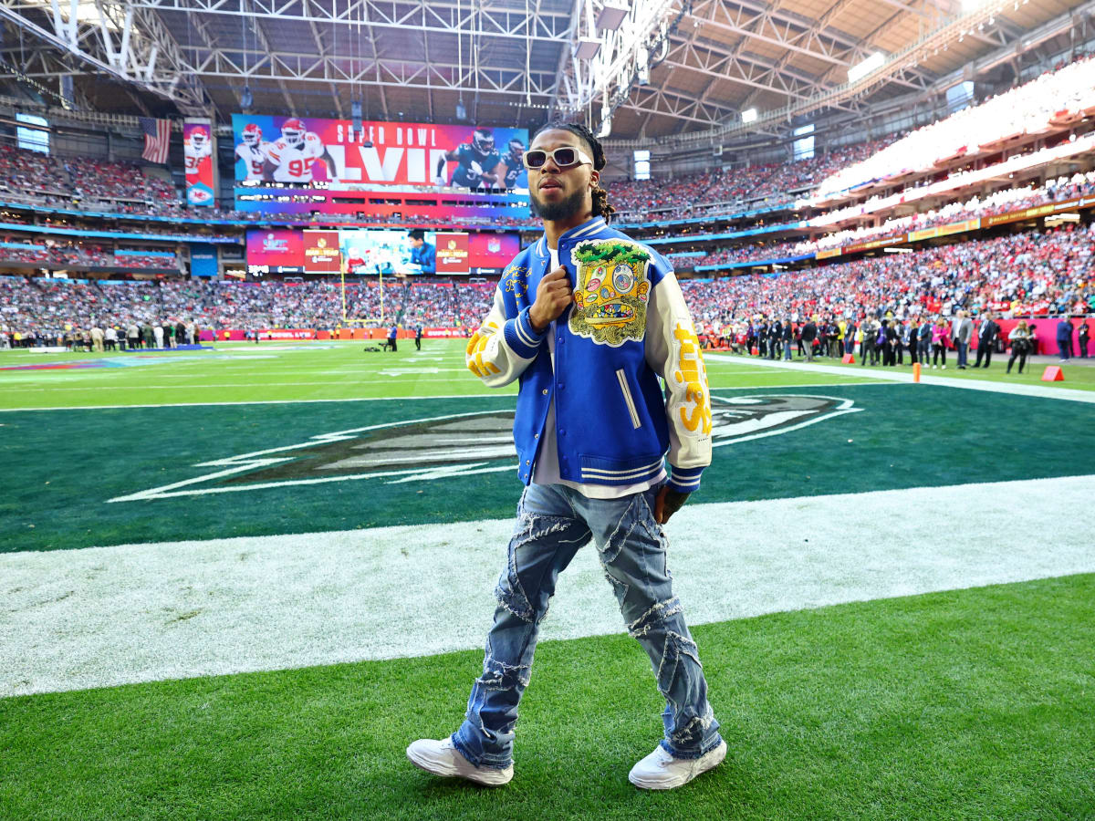 Damar Hamlin honored alongside first responders on field at Super Bowl