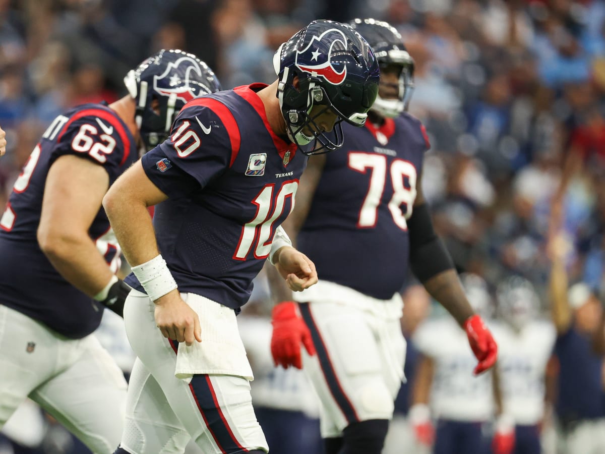 Davis Mills' Late Interception Seals Houston Texans Last-Second Loss vs.  Bears - Battle Red Blog