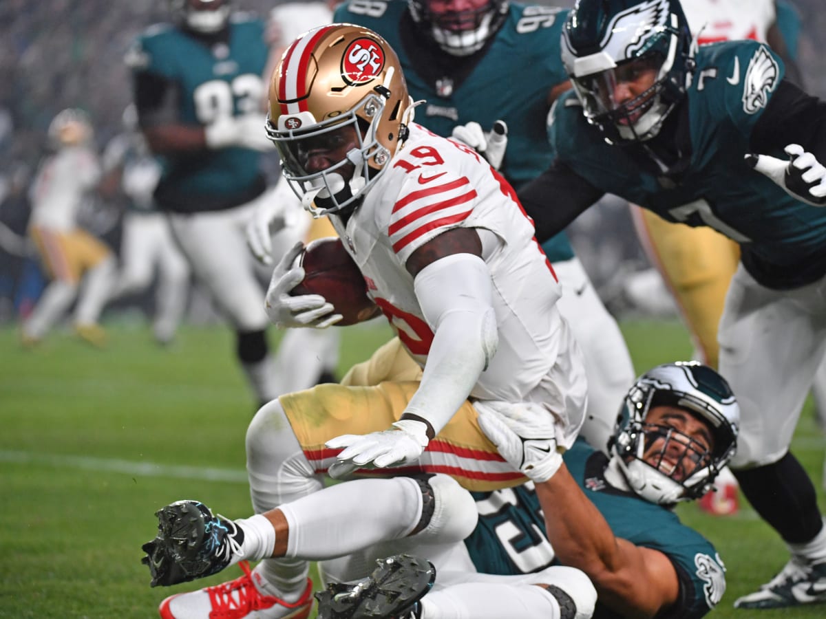 NFC East Round-Up: Eagles still have an edge but can't afford to