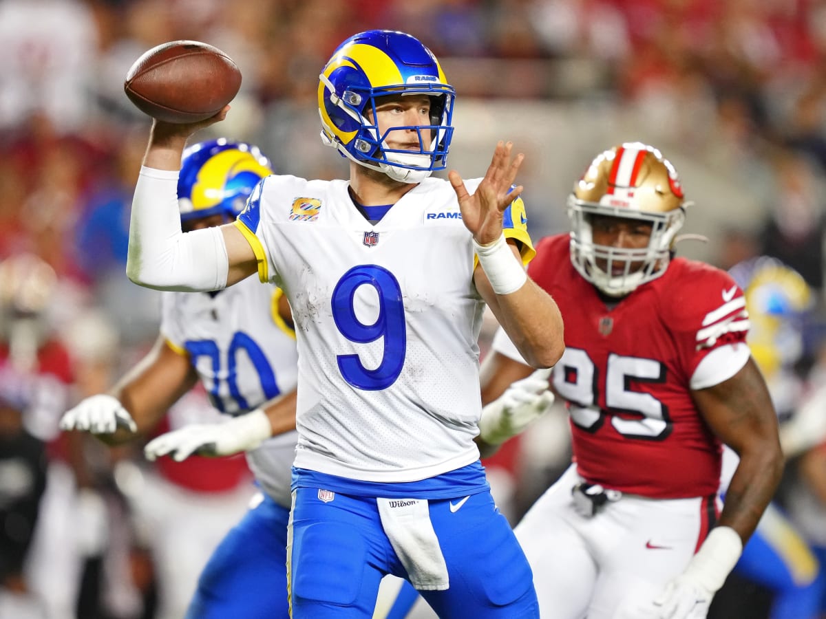 Nfl football 49ers, Rams football, Cool football pictures