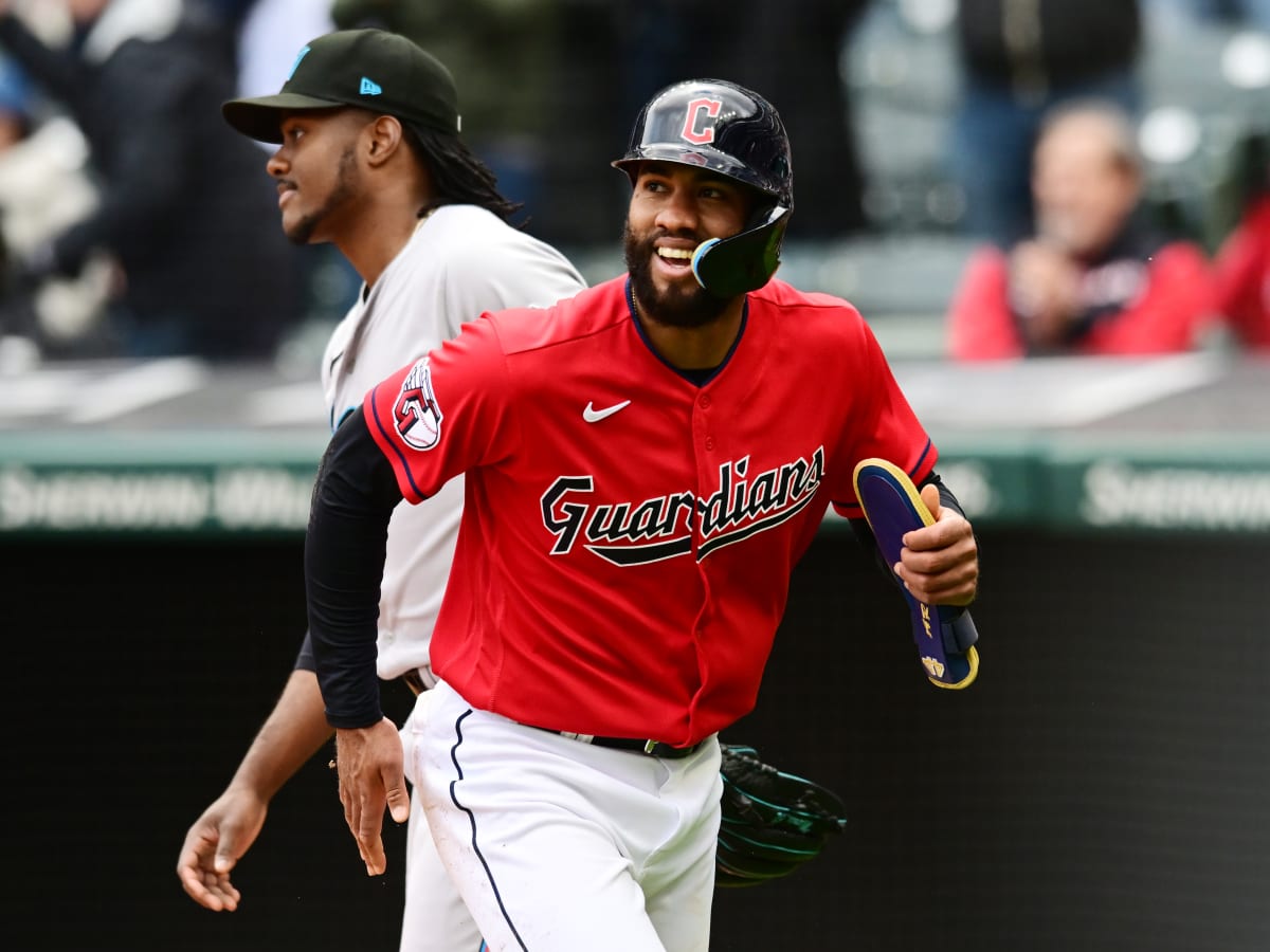 WATCH: Josh Bell Hits First Home Run In A Guardians Uniform - Sports  Illustrated Cleveland Guardians News, Analysis and More