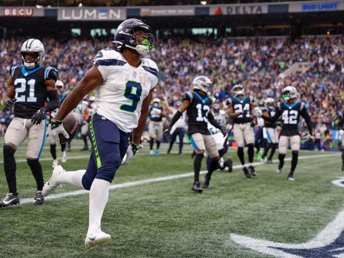 Seahawks RB Kenneth Walker III named NFC Offensive Player of the Week -  Field Gulls