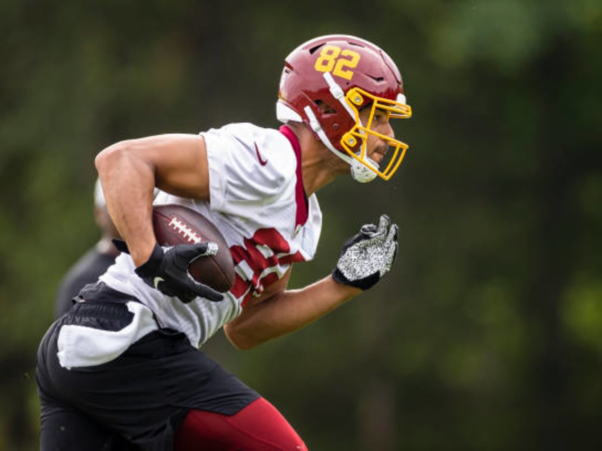 Washington Commanders tight end Logan Thomas (82) warms up before a NFL  football game, Sunday, Sept. 11, 2022, in Landover, Md. (AP Photo/Nick Wass  Stock Photo - Alamy