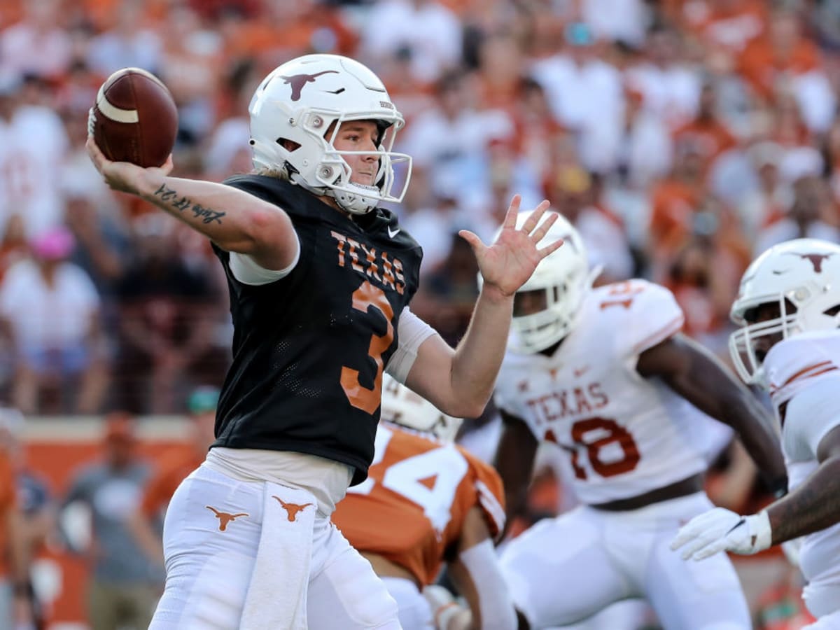 Texas' spring game fails to shed new light on quarterback question