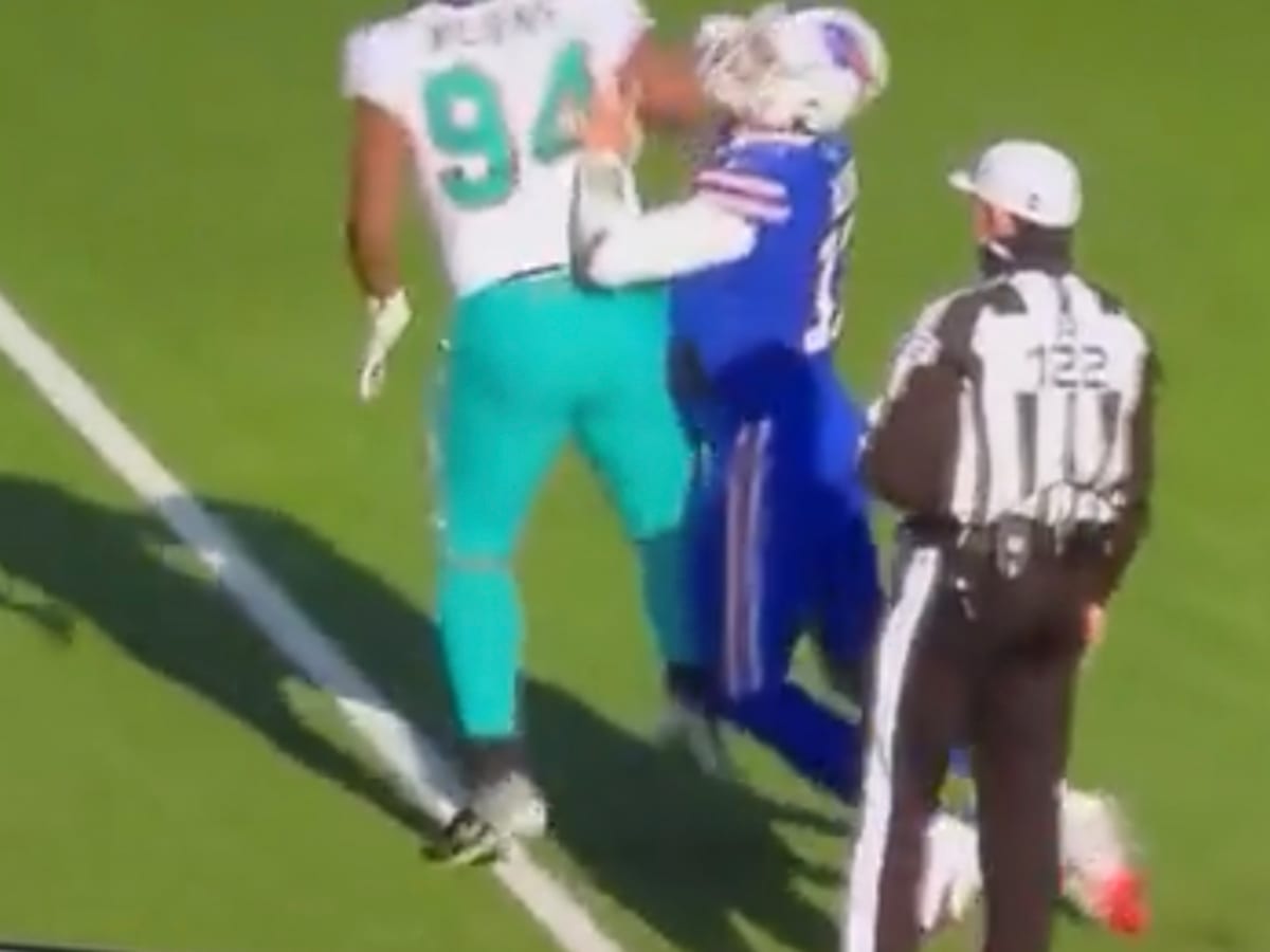 JOSH ALLEN BEATS UP 6'4' 311 POUND CHRISTIAN WILKINS, RIPS OFF HIS HELMET