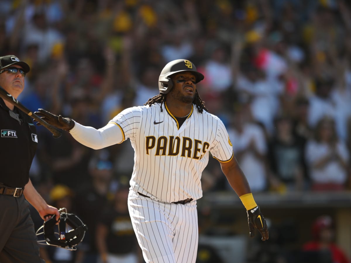 Josh Bell Showcasing What He Brings To The Guardians - Sports