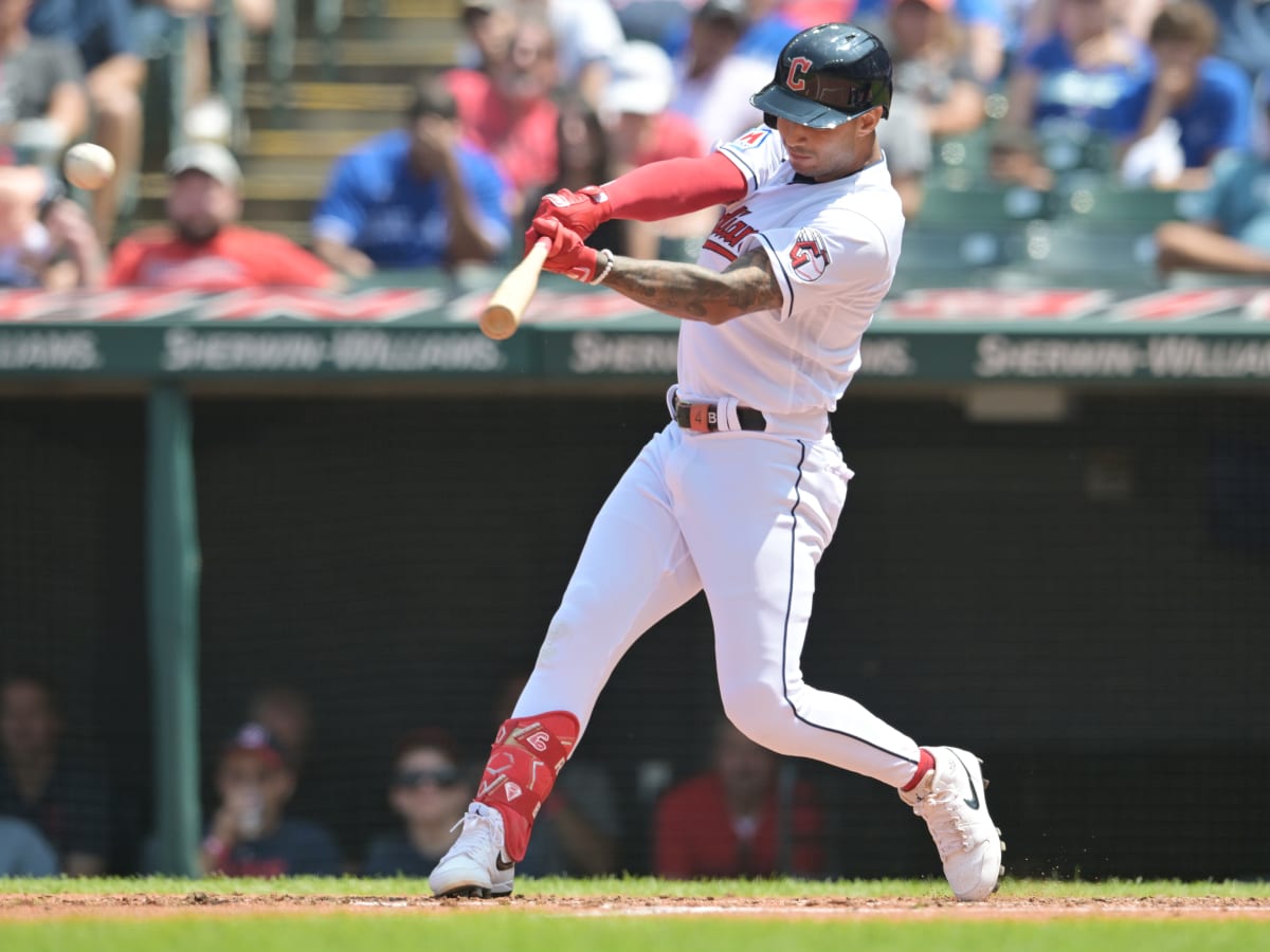 José Tena's first MLB hit, 08/10/2023